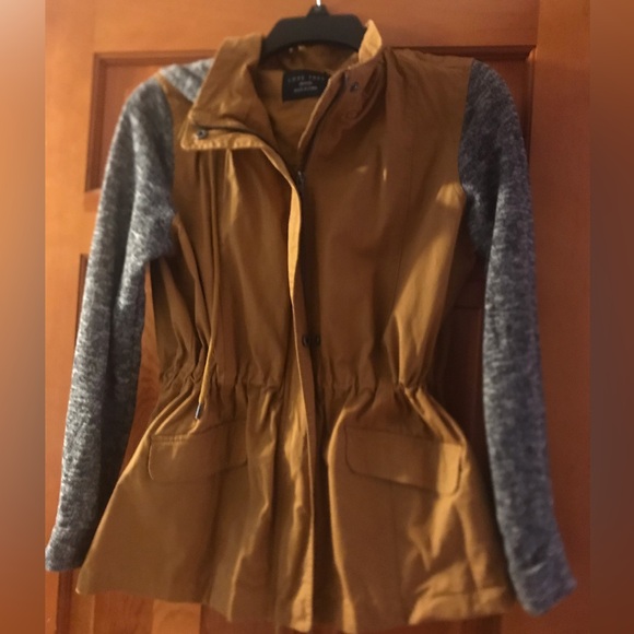 Love Tree Lightweight Drawstring Waist Jacket - Picture 3 of 13